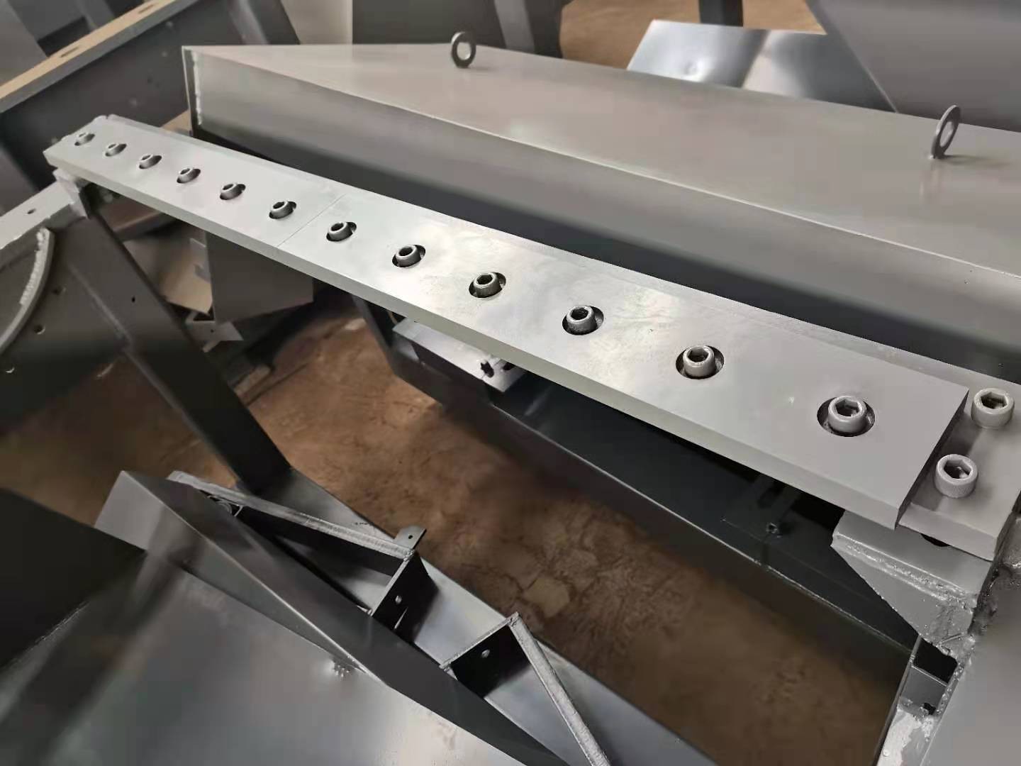 Details Cutter HSN2400B (8) Details Cutter HSN2400B (8)