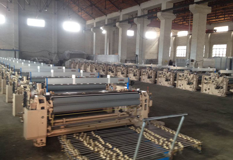Water Jet Loom